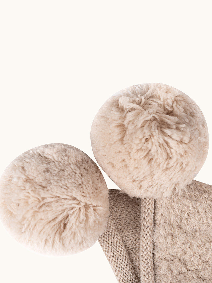 Czapka uszatka z pomponami 100% wełna beżowa PREMIUM zdjęcie 3