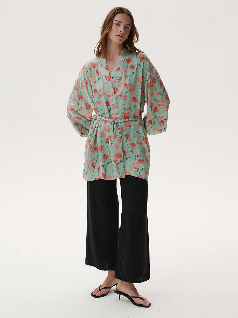 Szlafrok kimono z wiskozy miętowy z wzorem koralowo-różowych tulipanów PREMIUM  zdjęcie 2