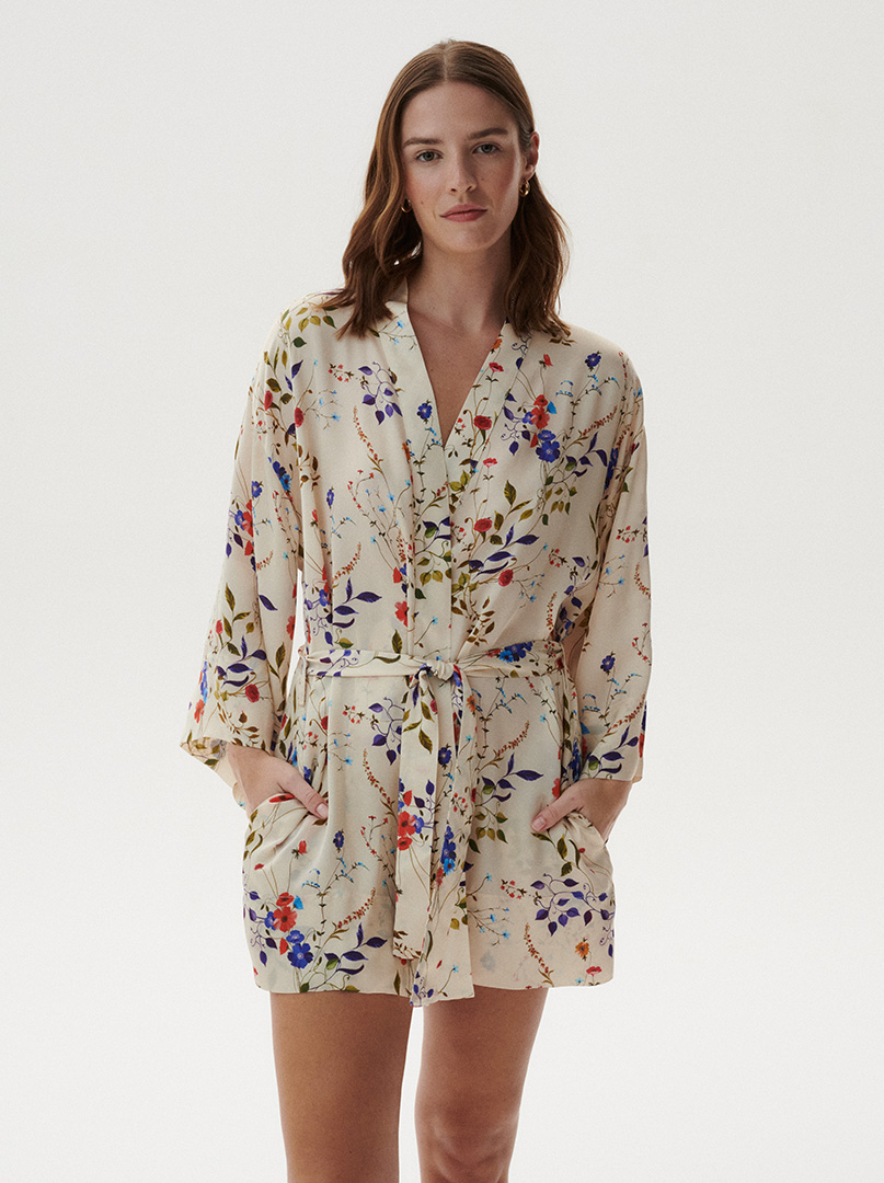 Szlafrok kimono z wiskozy kremowy w kwiaty  PREMIUM  zdjęcie 2