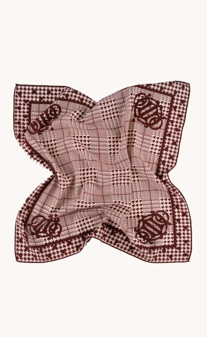 Apaszka wełna z jedwabiem bordowa w kratę i pepitkę z monogramem 65x65 cm  zdjęcie 3