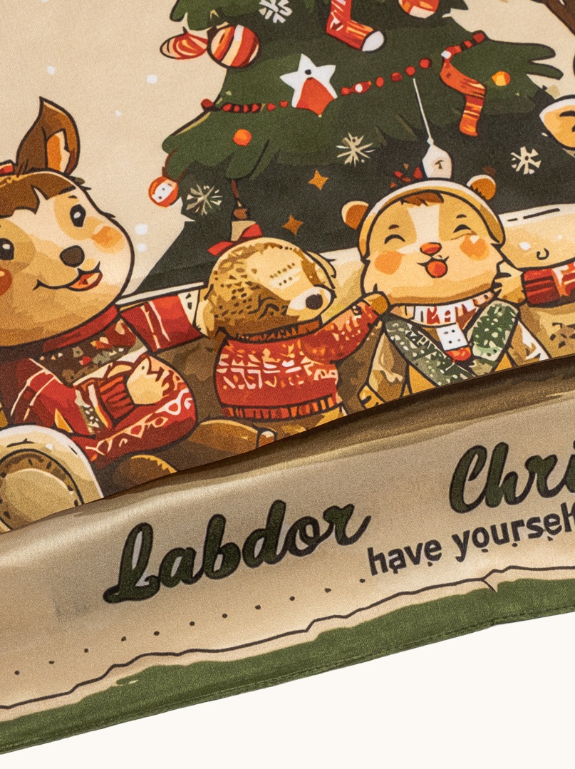 Apaszka jedwabna z motywem choinki - Edycja Świąteczna 53x53 cm zdjęcie 4