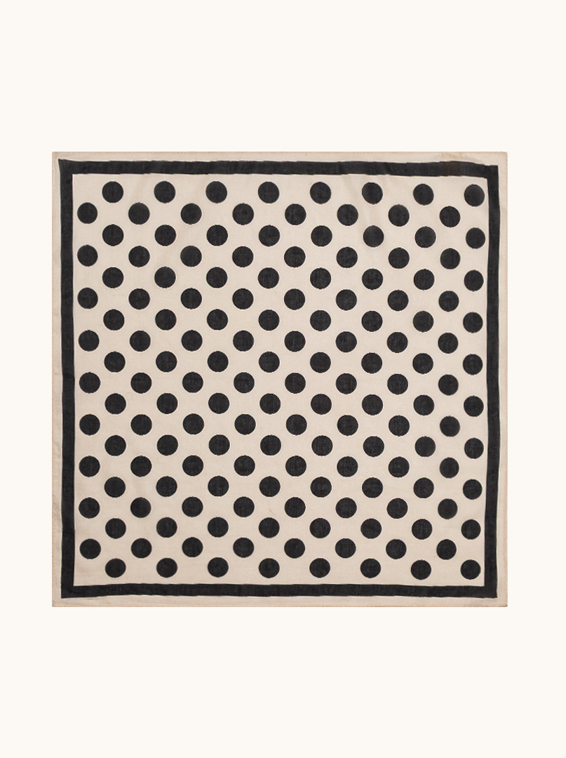 Mała apaszka bawełna z jedwabiem morwowym gawroszka kremowa w grochy 53cm x53cm zdjęcie 3