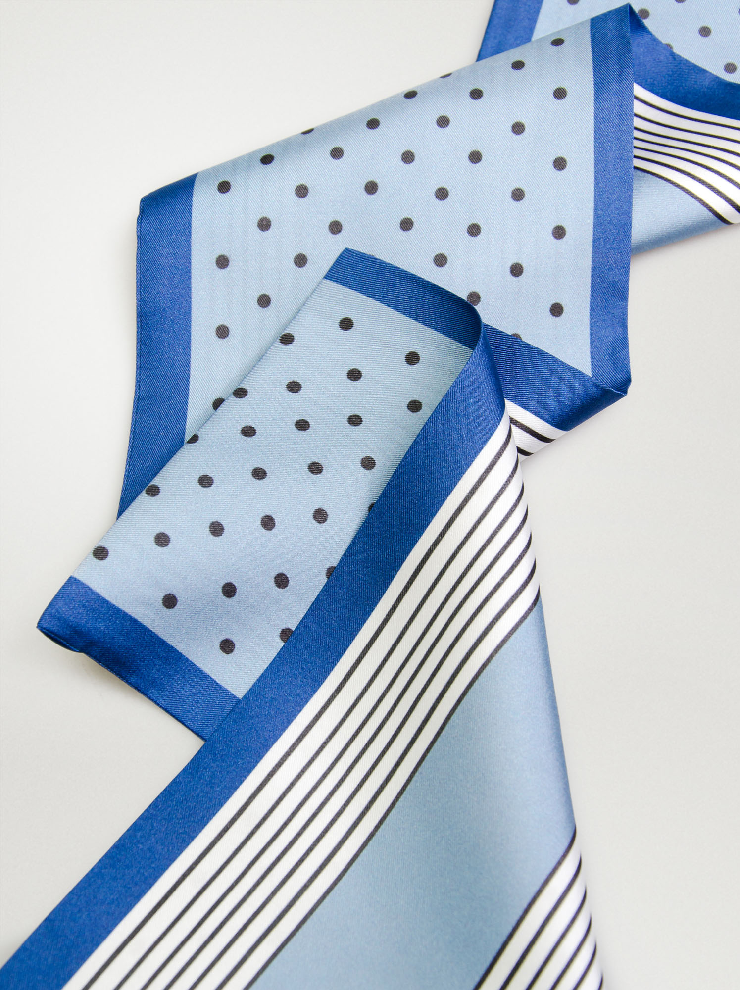 Szalik z podwójnego jedwabiu krawatka we wzory zdjęcie 2