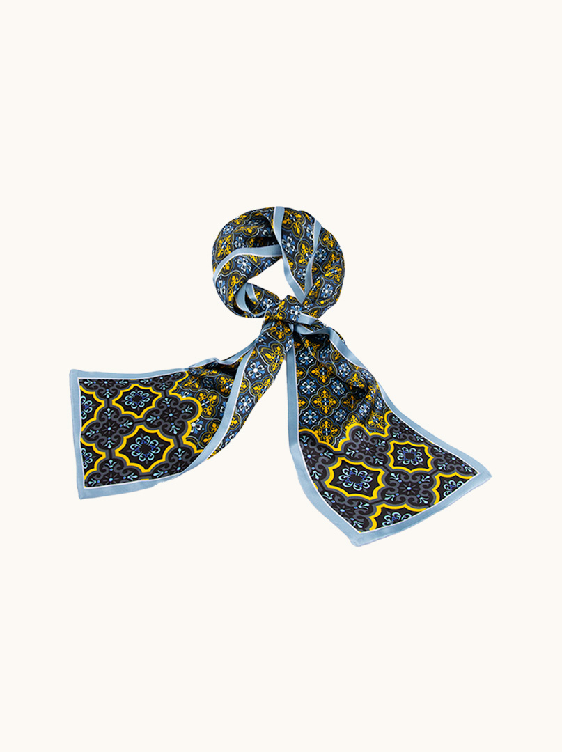 Dwustronny wąski szal z jedwabiu żółto-niebieski we wzory  15 cm x 150 cm zdjęcie 1