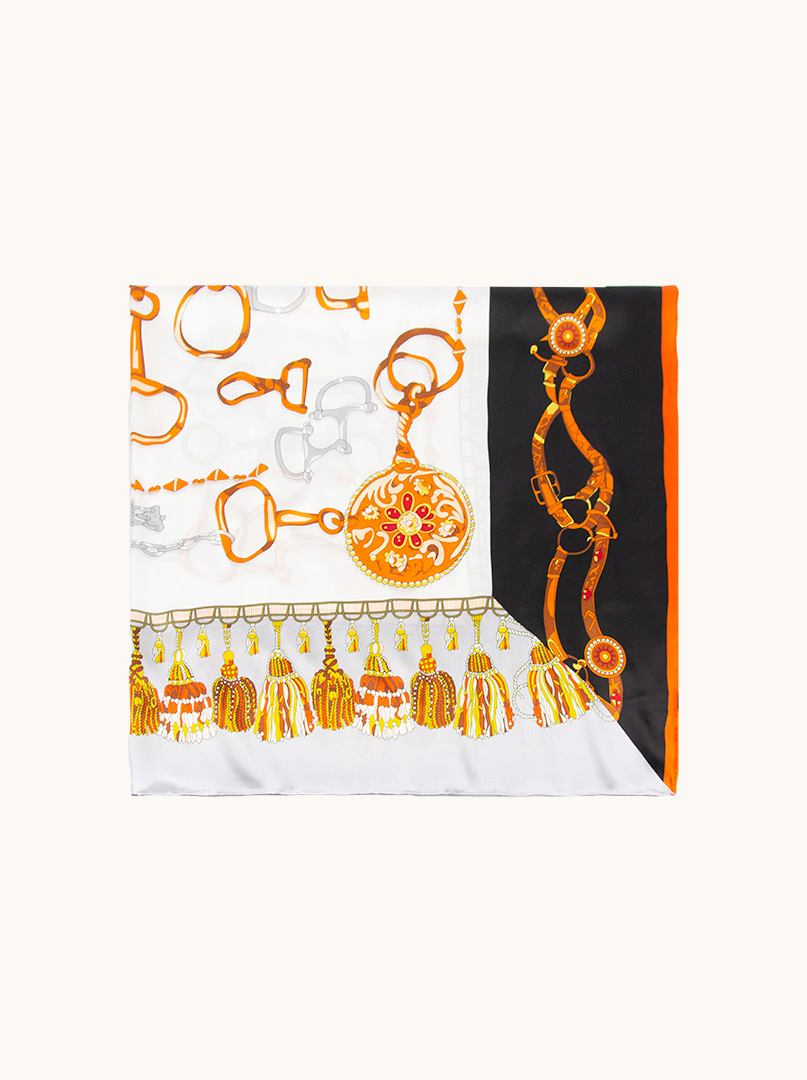 Apaszka duża z jedwabiu  we wzory pomarańczowych łańcuchów  110 x 110 cm zdjęcie 4