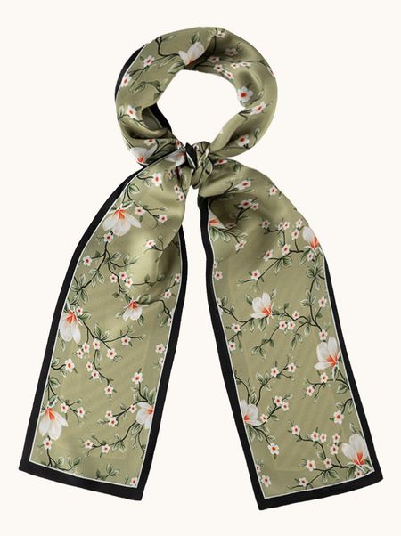 Szal jedwabny zielony w roślinny wzór 16x145 cm