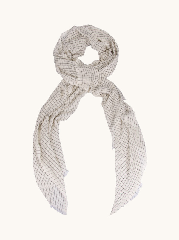 Lightweight shawl in fine check 70 cm x 180 cm