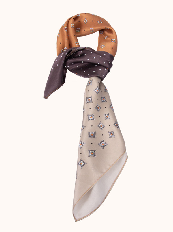 Apaszka jedwabna beżowa we wzory 68x68cm