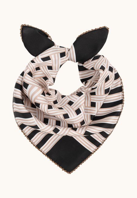 Apaszka jedwabna beżowa w geometryczną kratę 53x53 cm