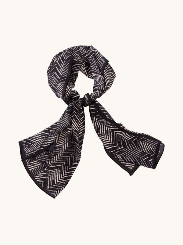 Herringbone silk crepe scarf 35 cm x 140 cm