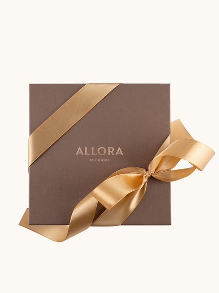 Eleganckie pudełko prezentowe z satynową wstążką