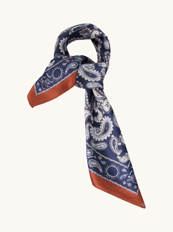 Apaszka jedwabna Sekret Nocy 70x70 cm