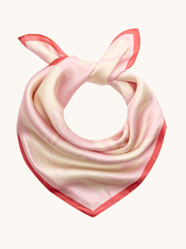 Apaszka jedwabna różowa w kremowe motyle 53x53 cm