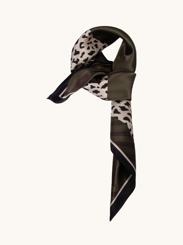 Jedwabna apaszka 70x70cm z motywem zwierzęcym