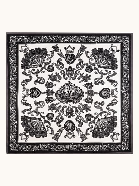 Apaszka jedwabna czarno biała z orientalnym wzorem 70x70 cm
