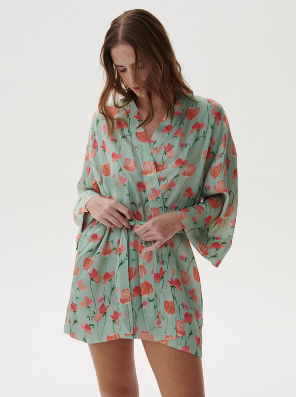 Szlafrok kimono z wiskozy miętowy z wzorem koralowo-różowych tulipanów PREMIUM