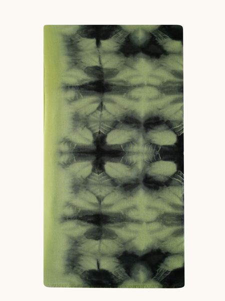 Szal 100% wełna zielony w artystyczny wzór 70x200 cm