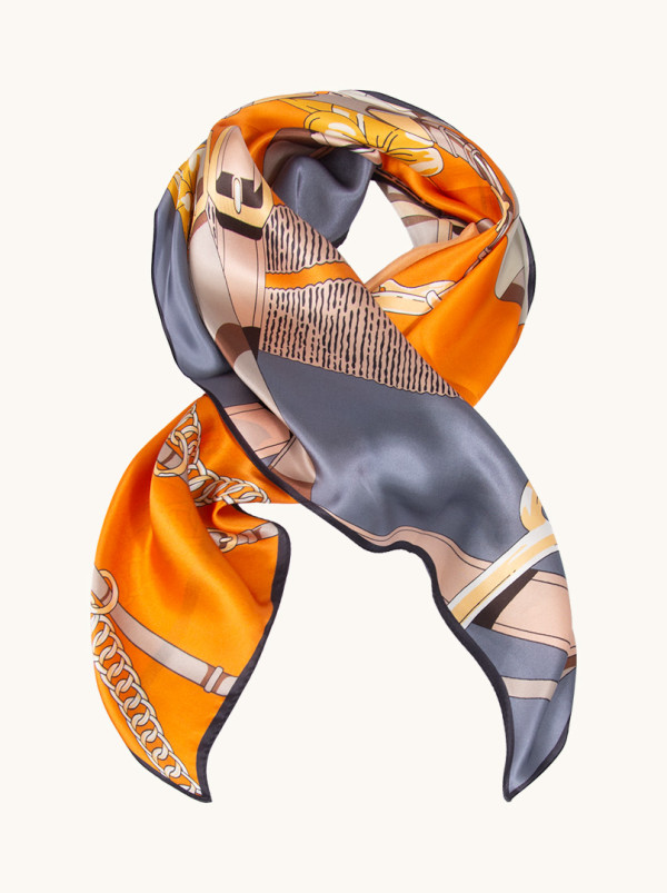 Apaszka jedwabna inspirowana światem jeździectwa 90 cm x 90 cm