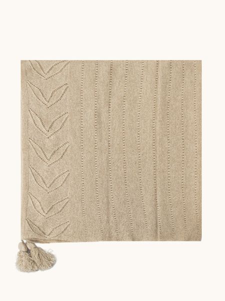 Chusta kaszmirowa beżowa z subtelnym wzorem 110x120 cm PREMIUM