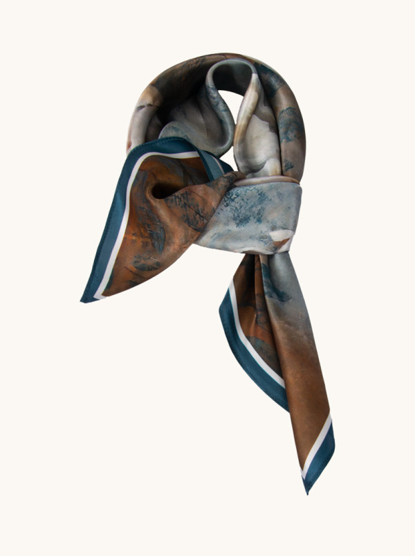 Apaszka jedwabna Wieczorna Magnolia 65x65 cm