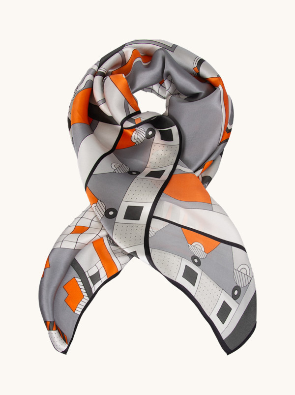 Apaszka jedwabna z geometrycznym akcentem 90cm x 90cm