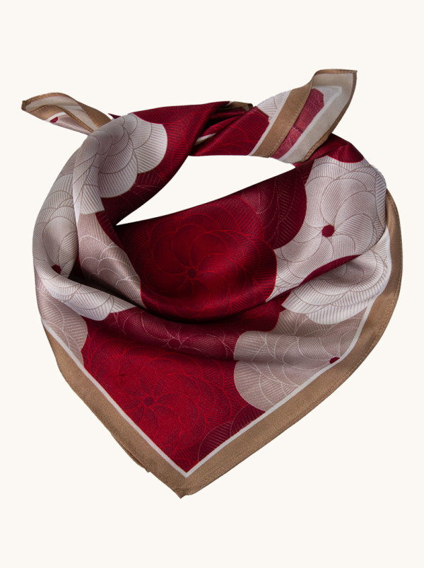 Apaszka jedwabna w czerwone kwiaty 53x53 cm PREMIUM