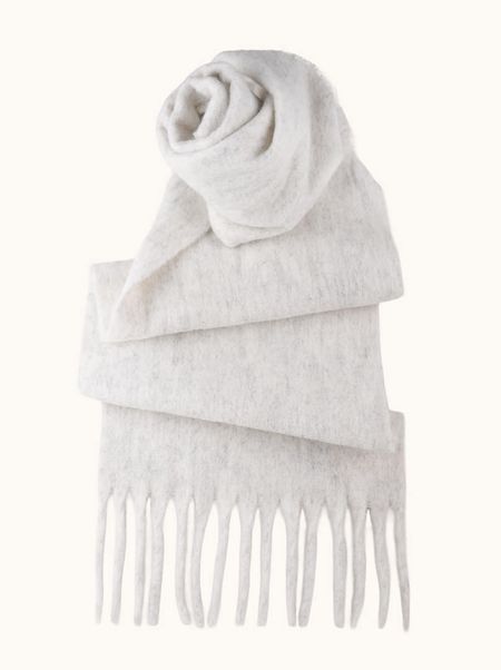 Ciepły szal ecru z frędzlami 50x180 cm