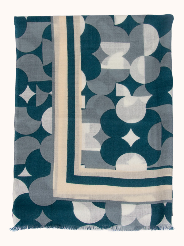 Delicate scarf 100% wool with geometric patterns 95 cm x 200 cm