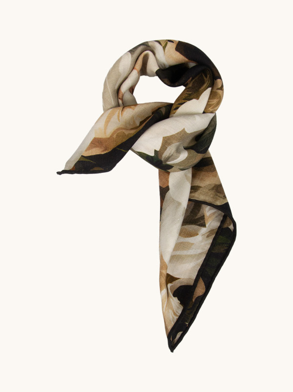 Apaszka  wełna  z jedwabiem dwustronna Romantyczny ogród 65x65 cm 