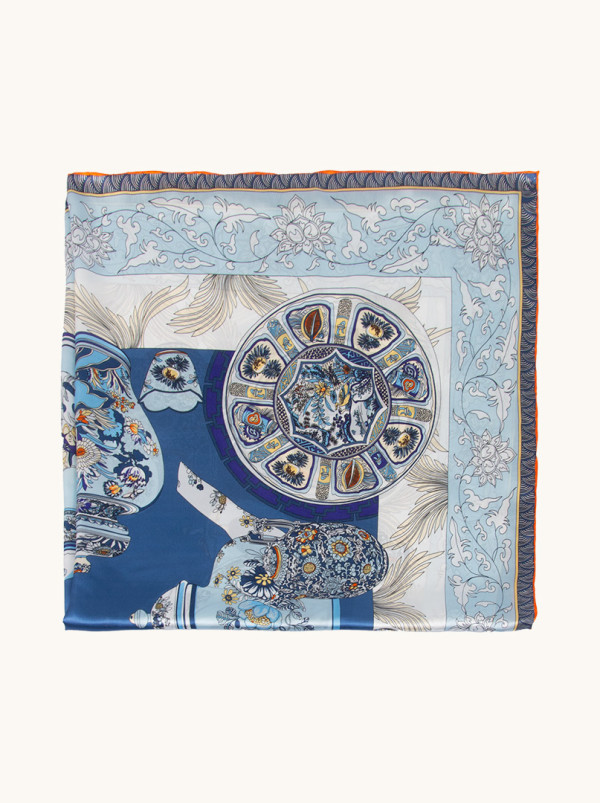 Silk shawl heavenly elegance 110 cm x 110 cm