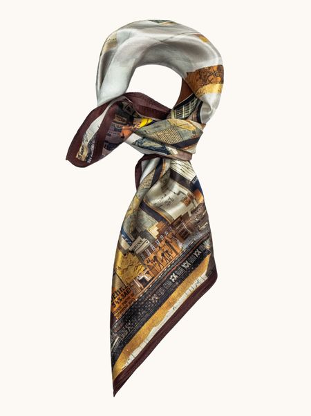 Jedwabna apaszka z motywem architektonicznym 65x65 cm