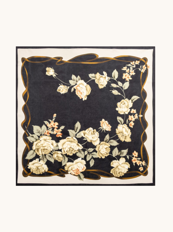Apaszka jedwabna granatowa z motywem kwitnących róż 65x65 cm
