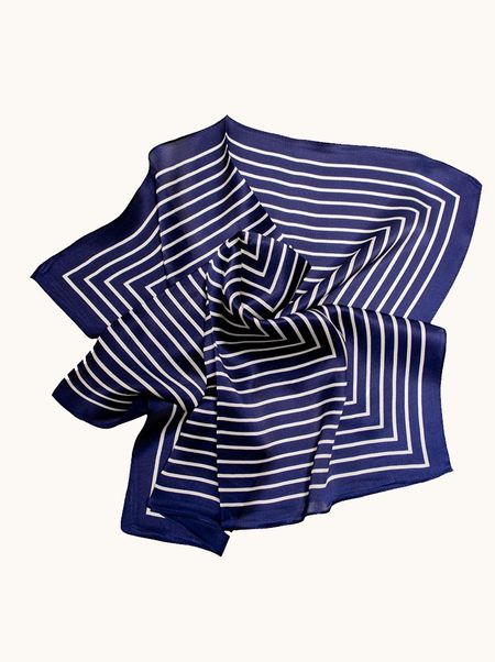 Apaszka jedwabna granatowa w białe paski  53x53 cm 