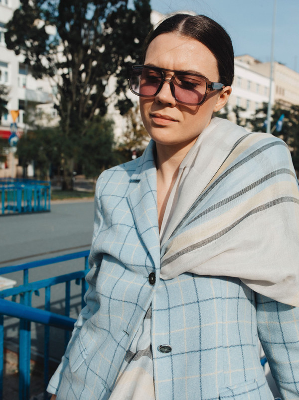 Szal szary w paski 70 cm x 180 cm PREMIUM