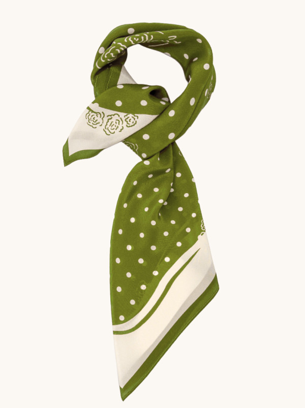 Apaszka jedwabna zielona ze wzorem groszków 68x68 cm