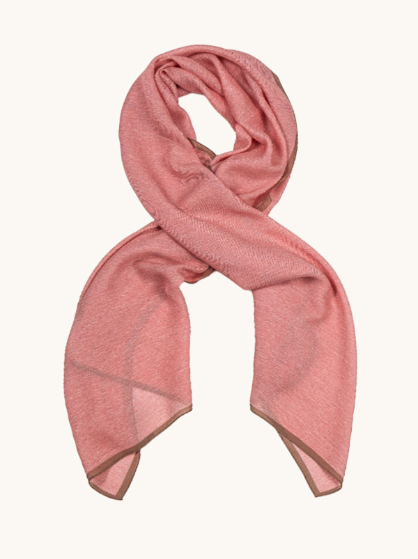 Szal z wełny i jedwabiu różowy z beżową lamówką 65 cm x 190 cm