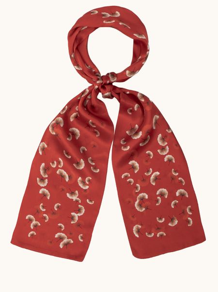 Szal jedwabny czerwony w roślinny wzór 16x145 cm