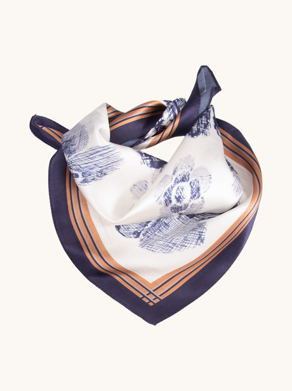 Apaszka jedwabna Błękitna Migawka 53x53 cm 