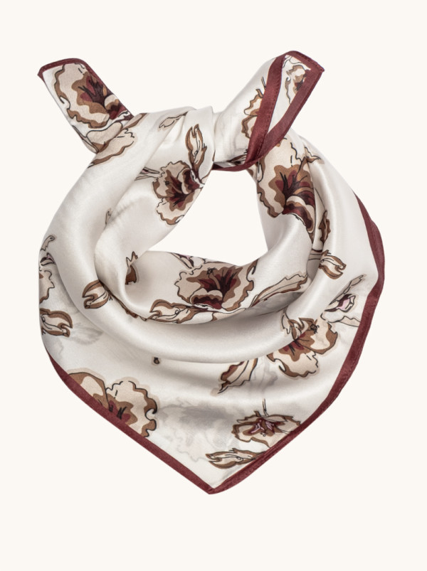 Apaszka jedwabna gawroszka biała w kwiaty 53x53 cm