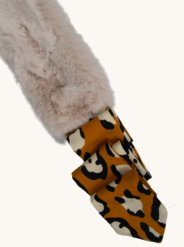 Szal kołnierzyk z beżowym futerkiem