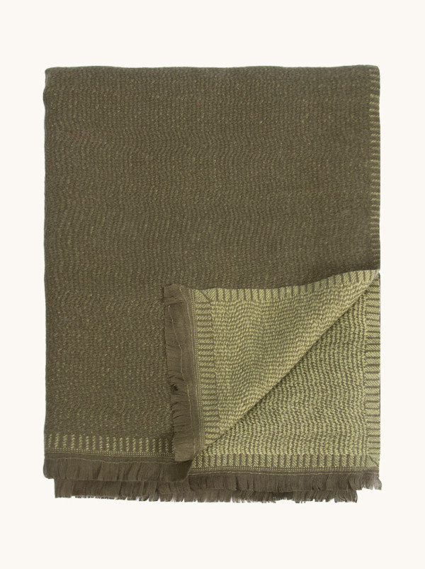 Softly textured shawl in extinguished green 65 cm x 190 cm