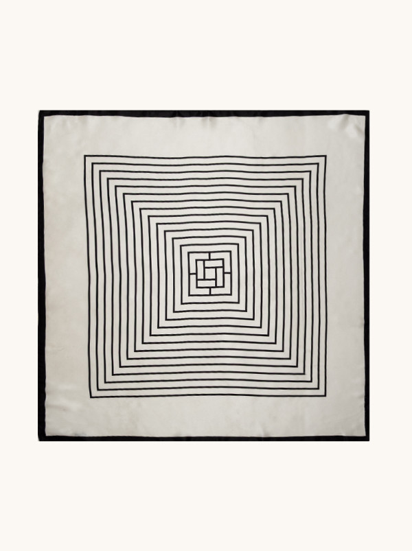 Duża apaszka jedwabna kremowa z hipnotyzującym wzorem 88cm x88cm