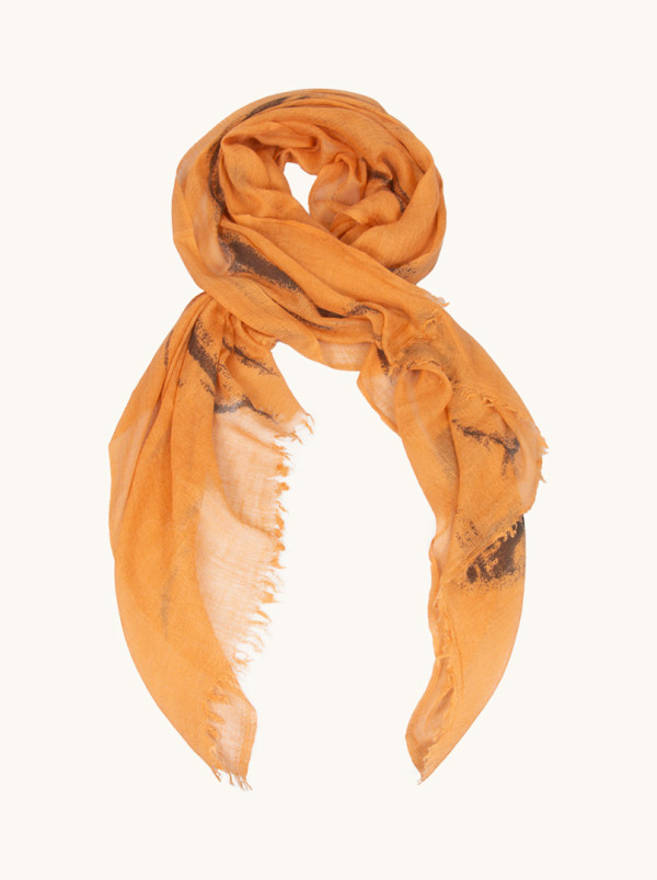 Cieniowany szal w kolorze pomarańczowym 100 cm x 210 cm