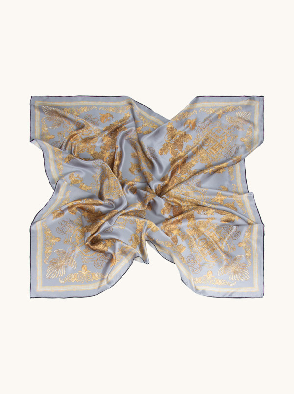 Chusta jedwabna z roślinnym złoceniem 110cm x110 cm 