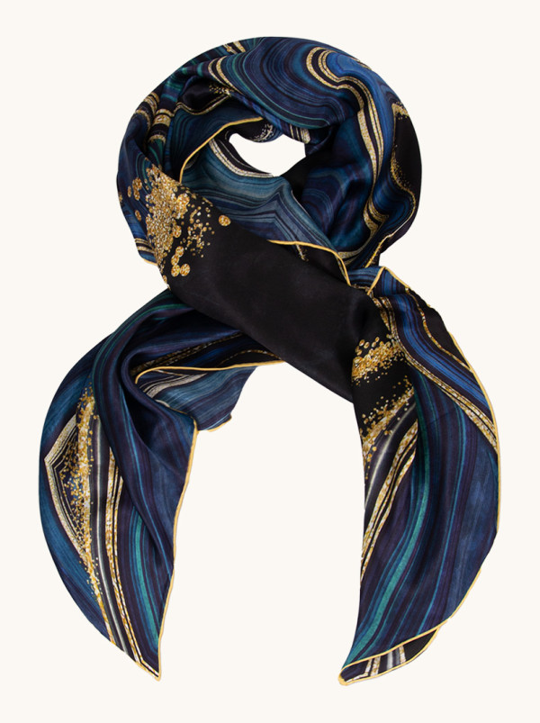 Duża chusta jedwabna o wzorze marmurowym 110x110 cm