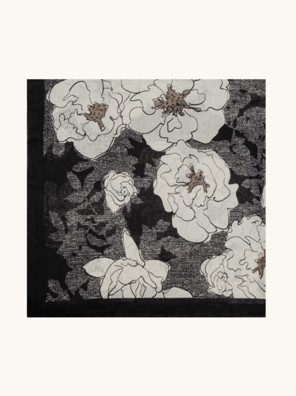 Lekki szal czarny w kwiaty wiskoza 100% 70x180 cm