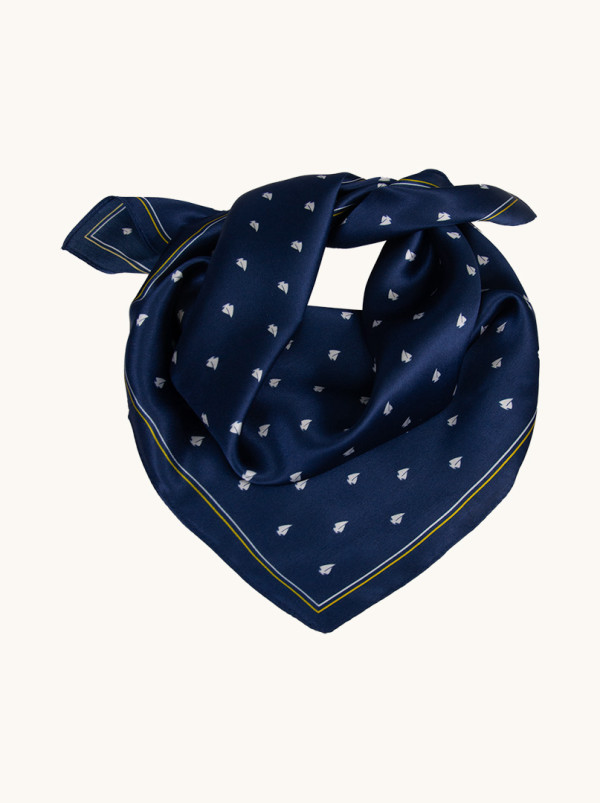 Apaszka jedwabna granatowa w białe znaczki 53x53 cm