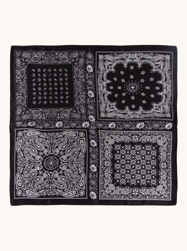 Średnia apaszka jedwabna czarna w białe paisleye 70 cm x 70 cm