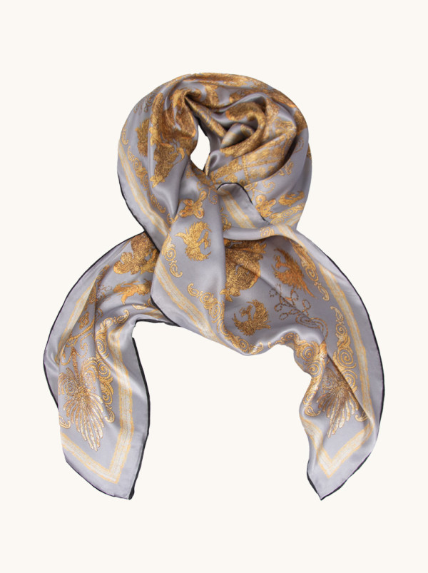 Chusta jedwabna z roślinnym złoceniem 110cm x110 cm 