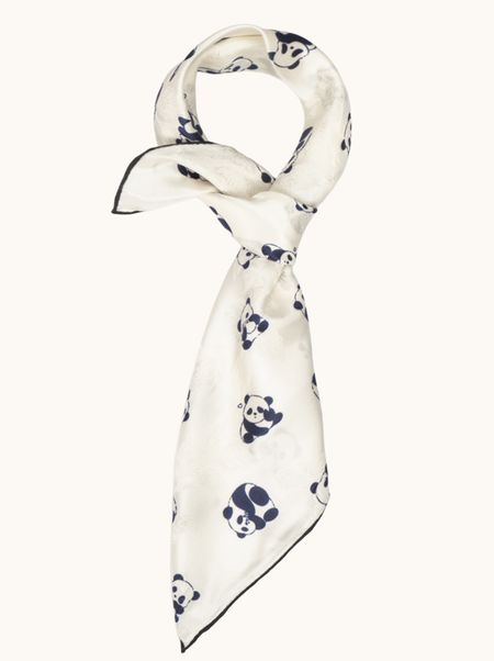 Apaszka jedwabna dwustronna ecru z motywem pand 65x65 cm